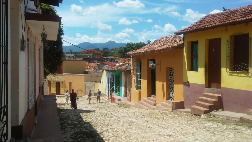 ruelle_coloree_trinidad_vacef_cuba Trinidad de Cuba