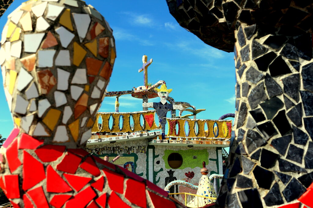 IMG_7691 Les couleurs unique de la Fusterlandia